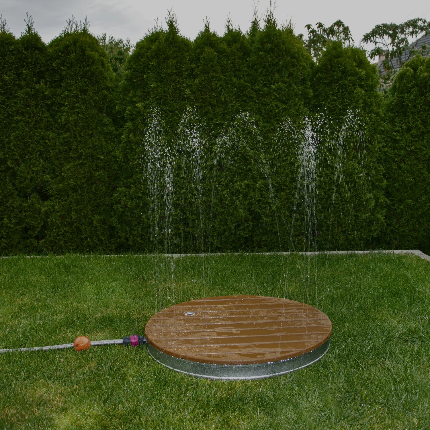 SUMMER FUN Outdoor Gartendusche "Shower UP", Runde Platte Ø 74 Cm, Mit Gartenschlauchanschluß 2 SUMMER FUN Outdoor Gartendusche "Shower UP", Runde Platte Ø 74 Cm, Mit Gartenschlauchanschluß – Bild 2