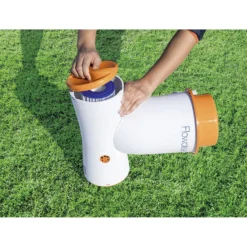 Bestway 58462 Einhängefilter Flowclear Skimatic, Umwälzvolumen 2.500 L/h, (Kartusche 58012) 16 Bestway 58462 Einhängefilter Flowclear Skimatic, Umwälzvolumen 2.500 L/h, (Kartusche 58012) -Pool Welt Verkaufe 58462 Bestway Einhaengefilter Flowclear Skimatic 07