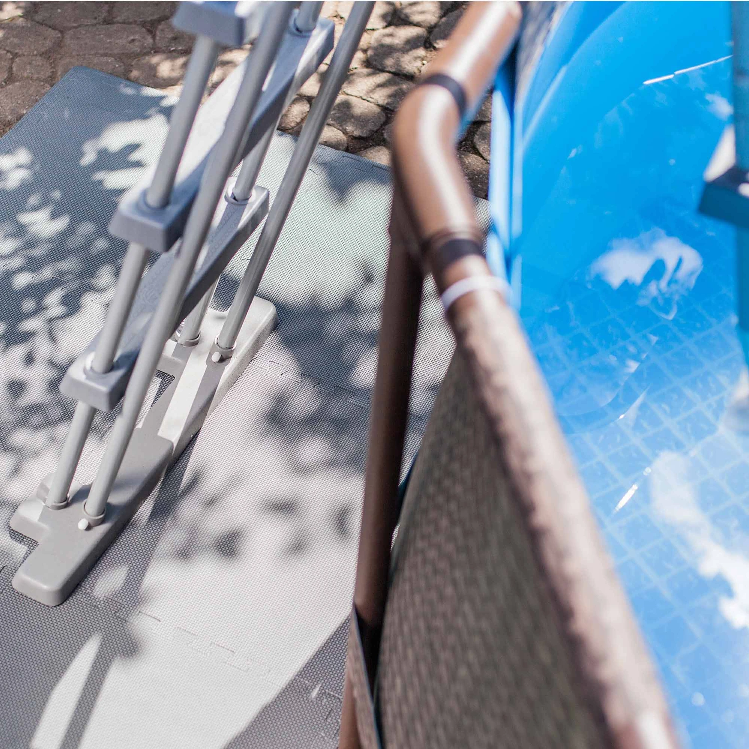 SUMMER FUN Bodenschutzmatten, Grau, 500x500x8mm (8 Stück Im Set = 2qm) 4 SUMMER FUN Bodenschutzmatten, Grau, 500x500x8mm (8 Stück Im Set = 2qm) – Bild 4